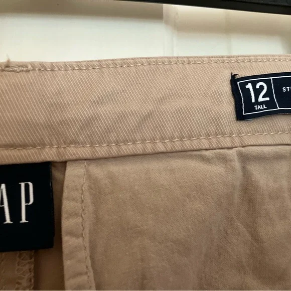 NWT Gap Khakis, High Rise - Picture 2 of 7